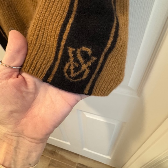 Victoria Secrets Sweater and Short Set, Brown and Black, XL, 100% Cashmere! - Picture 7 of 11
